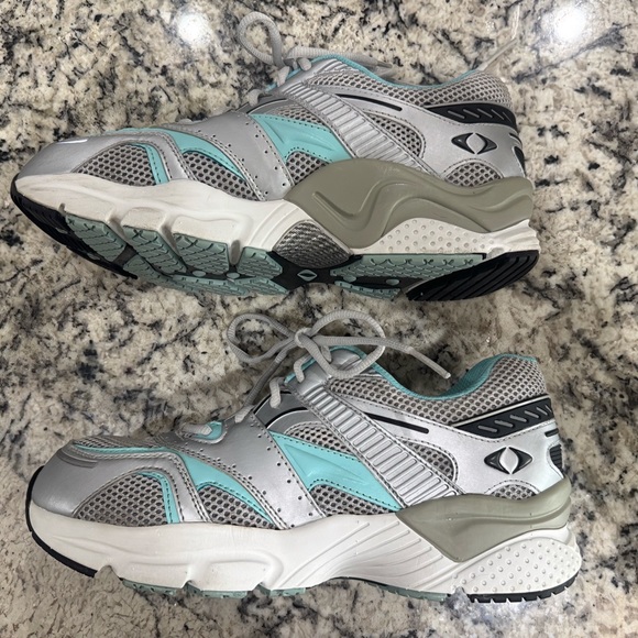 Apex Womens Boss Runner Active Shoes X-Last-Silver Sea Blue Size 10 X-Wide EUC - Picture 5 of 12